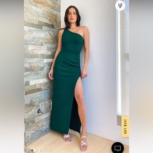 Lulu’s Hunter green formal dress